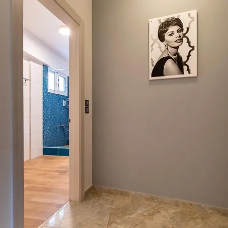 Eros Port & Haven Apartman Kosz