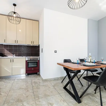 Eros Port & Haven Apartment