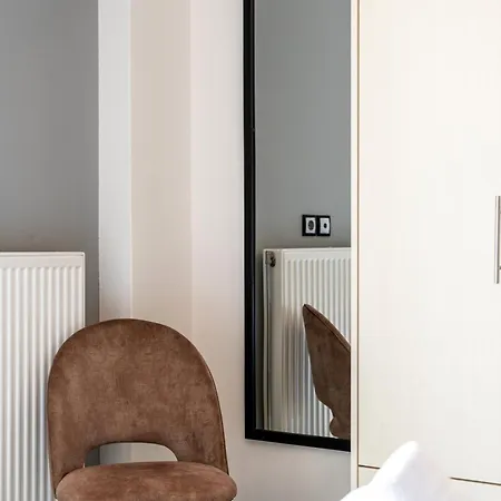 Apartment Eros Port & Haven